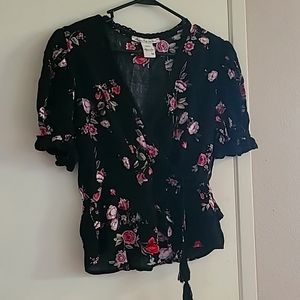 American rag floral peasant top
